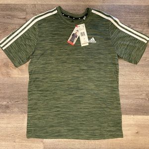 Adidas / Men’s medium / performance tee / green / NWT